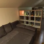 Comfy Attic Near The Airport - Full Appartamento *