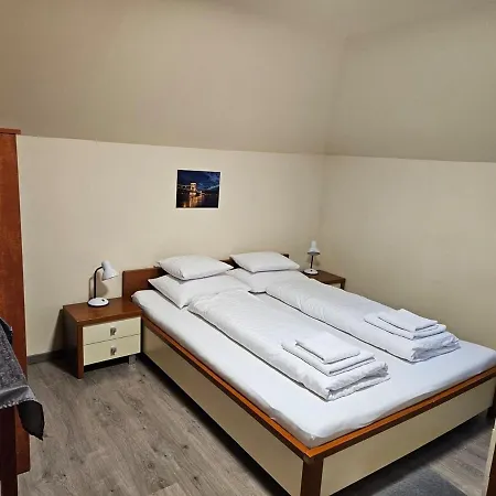 Lejlighed Comfy Attic Near The Airport - Full