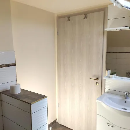 Lejlighed Comfy Attic Near The Airport - Full *
